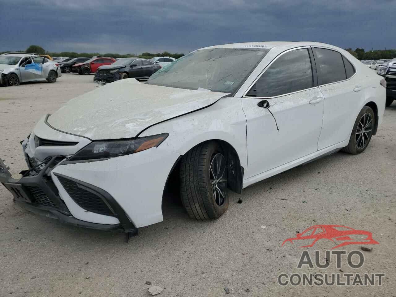 TOYOTA CAMRY 2023 - 4T1G11AK5PU789648