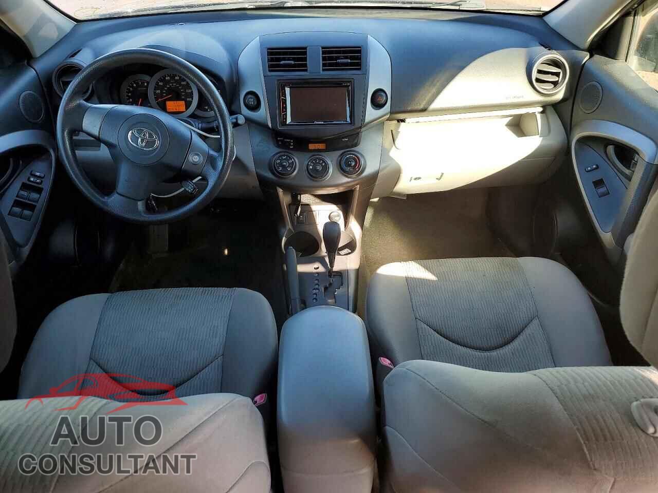 TOYOTA RAV4 2011 - JTMBF4DV8BD040665