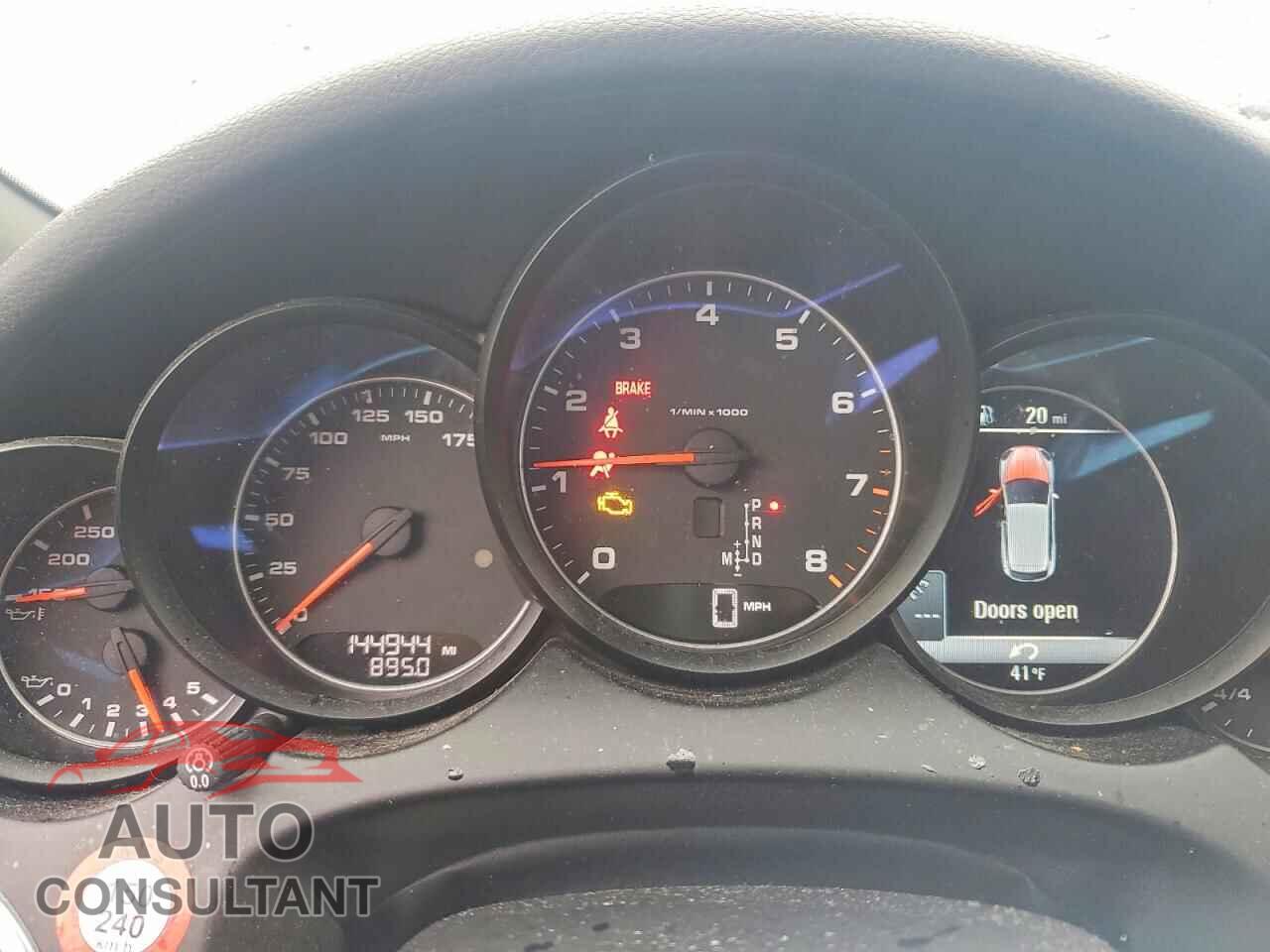 PORSCHE CAYENNE 2018 - WP1AA2A26JKA06564