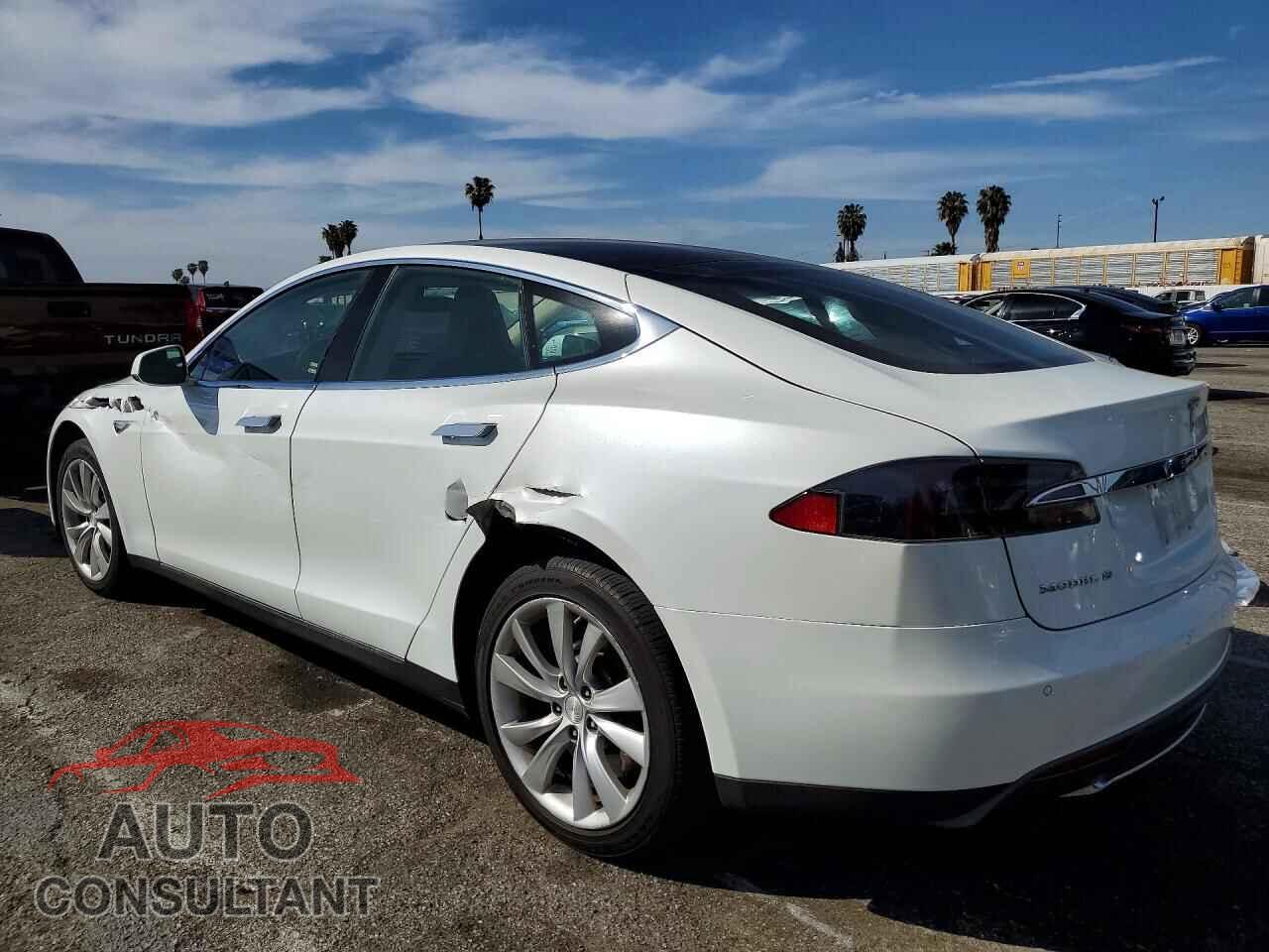 TESLA MODEL S 2014 - 5YJSA1S13EFP32407