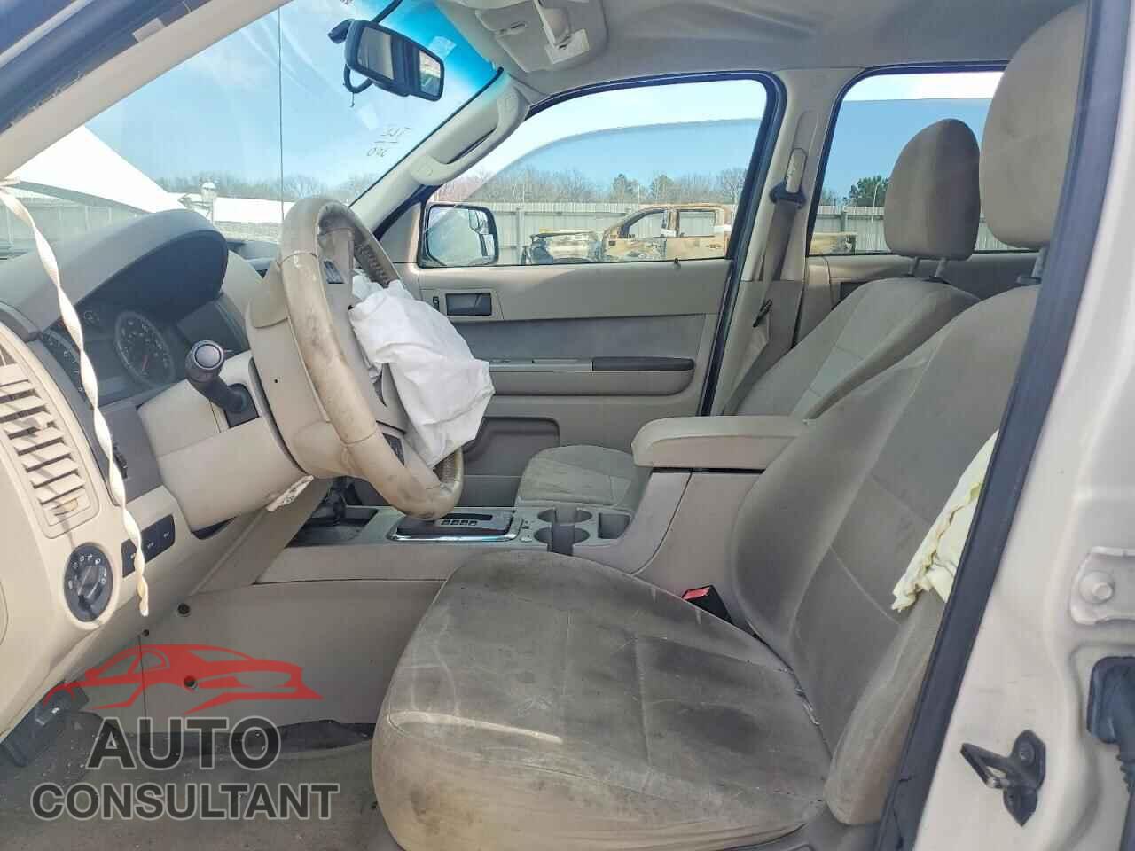 FORD ESCAPE 2011 - 1FMCU9D72BKB29308