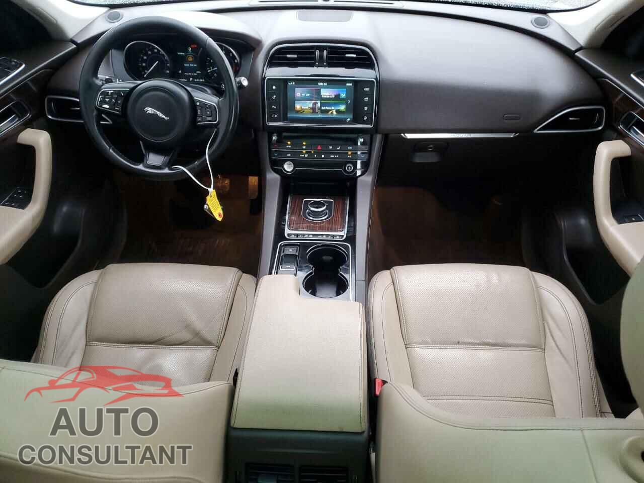 JAGUAR F-PACE 2017 - SADCK2BV3HA889804