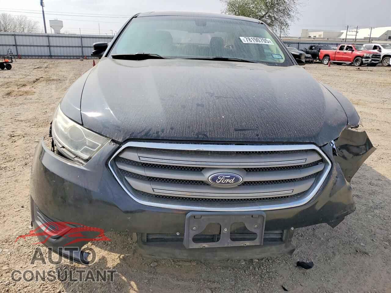 FORD TAURUS 2017 - 1FAHP2D82HG112799