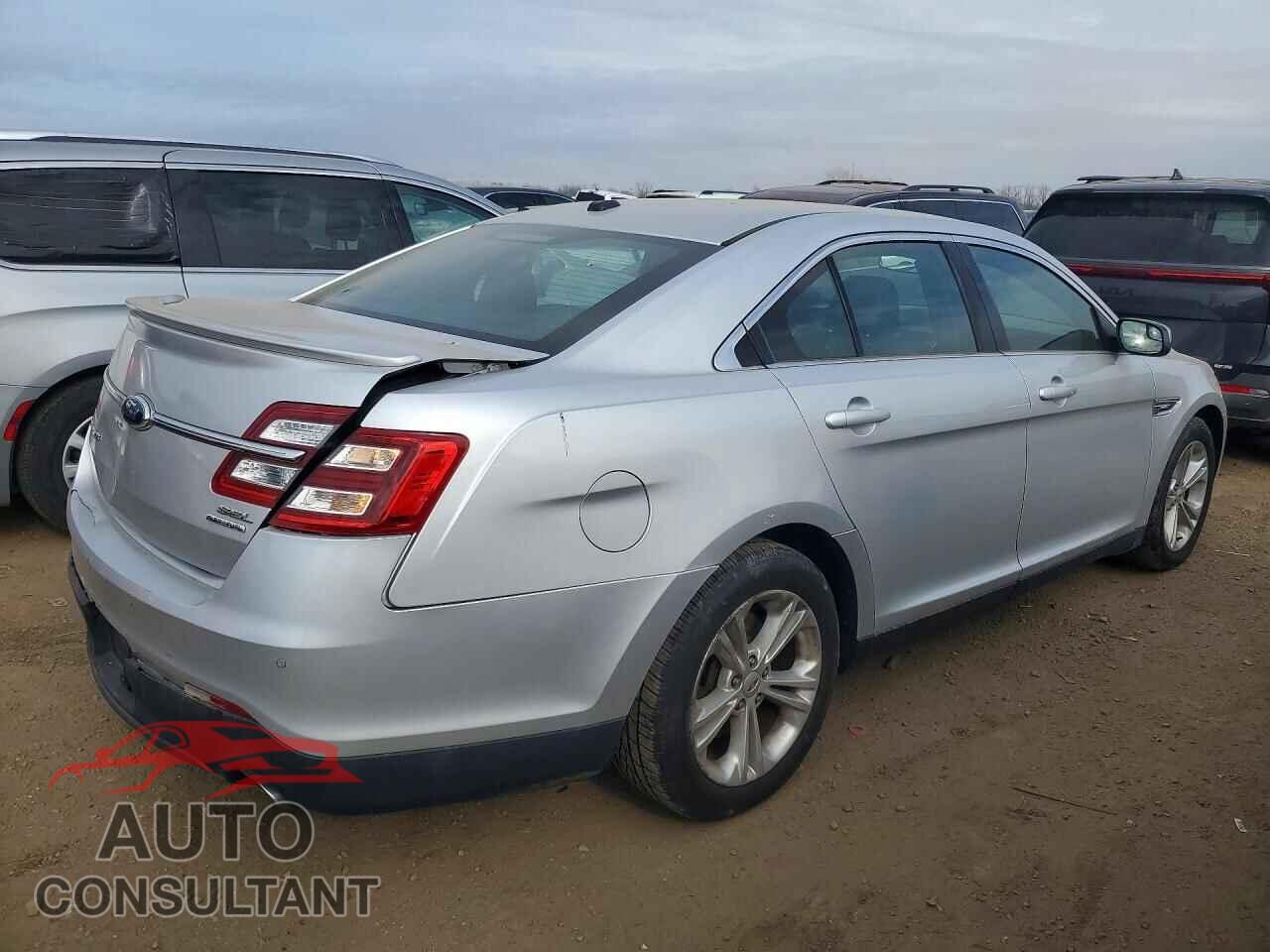 FORD TAURUS 2013 - 1FAHP2E88DG205948