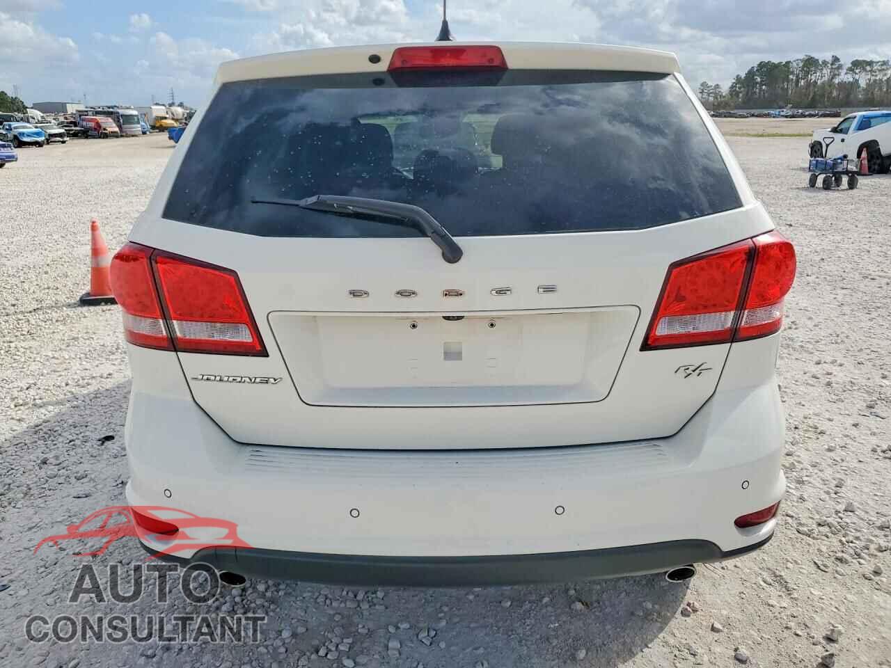 DODGE JOURNEY 2015 - 3C4PDCEG6FT660193