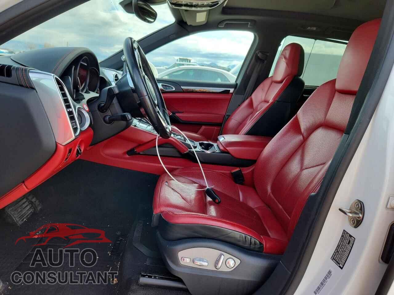 PORSCHE CAYENNE 2016 - WP1AA2A22GLA01090