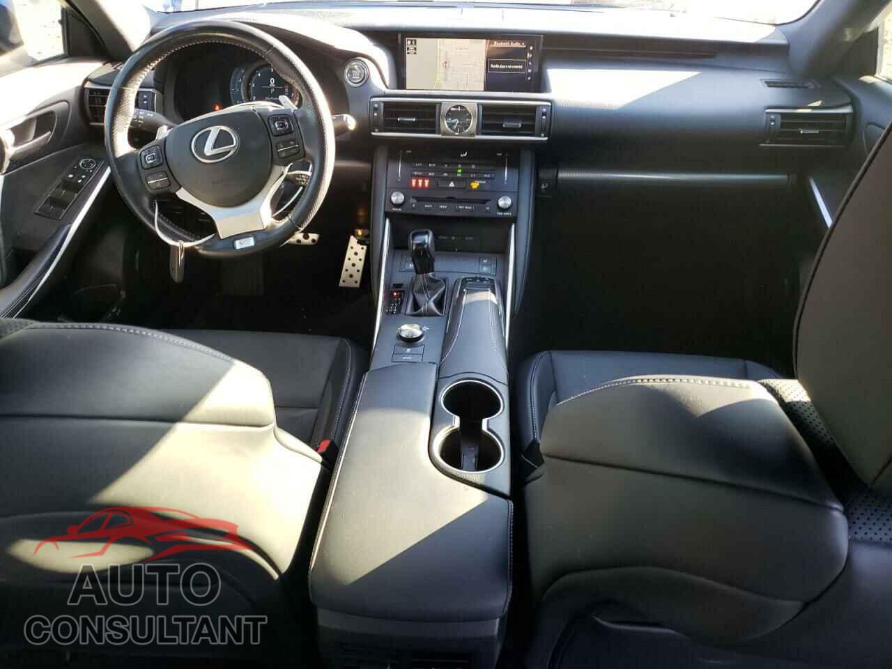 LEXUS IS 2017 - JTHCE1D28H5013012