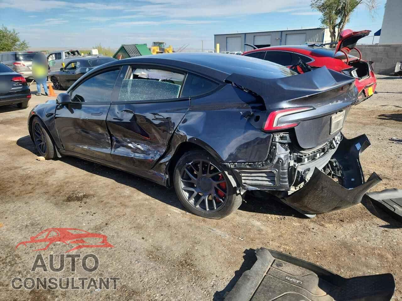 TESLA MODEL 3 2024 - 5YJ3E1EA7RF854682
