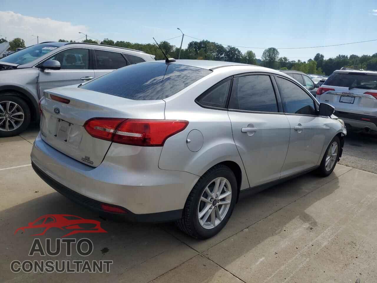 FORD FOCUS 2015 - 1FADP3F26FL202927