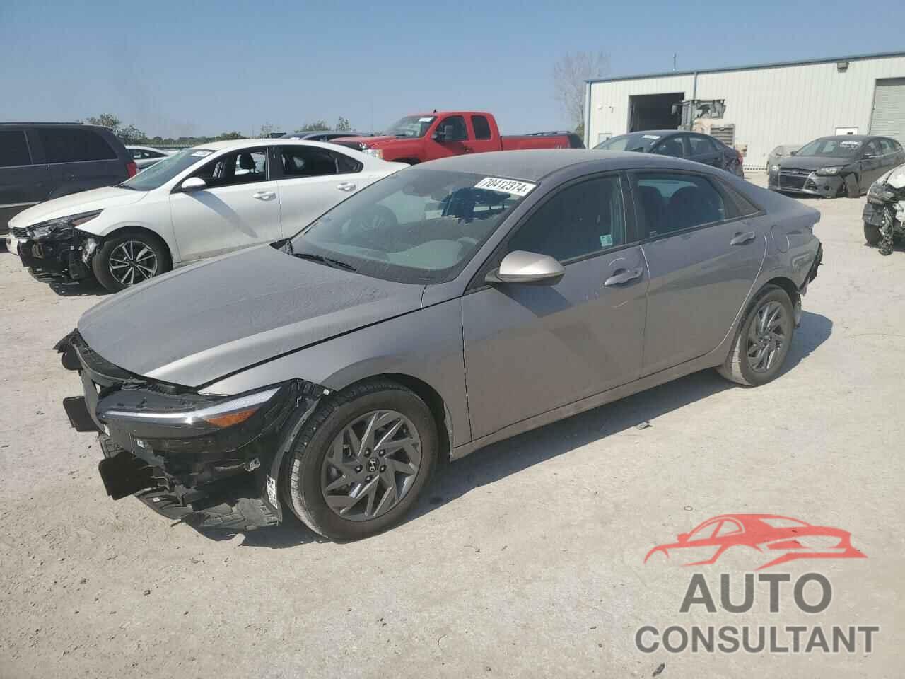 HYUNDAI ELANTRA 2024 - KMHLM4DG4RU655098