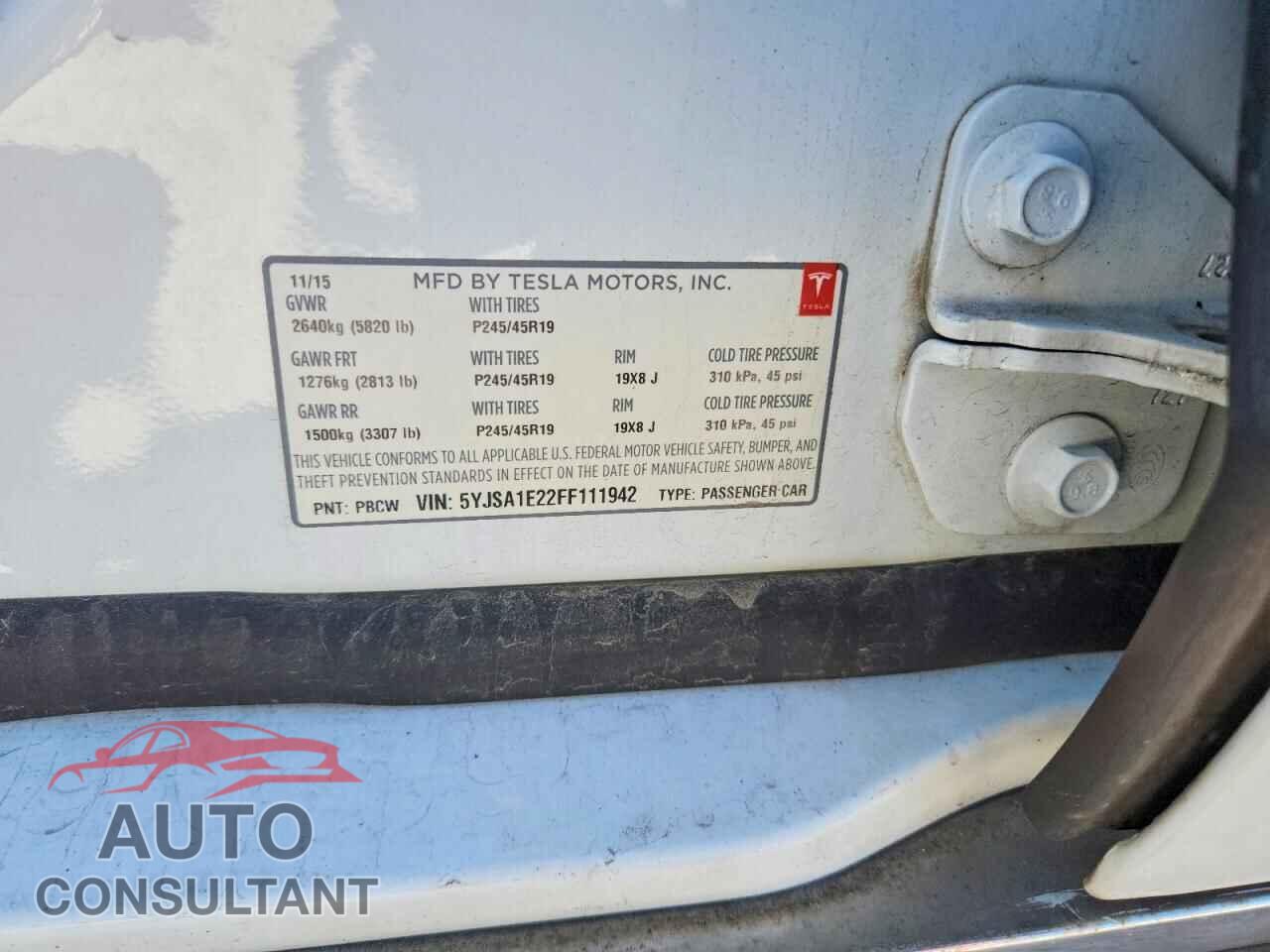 TESLA MODEL S 2015 - 5YJSA1E22FF111942