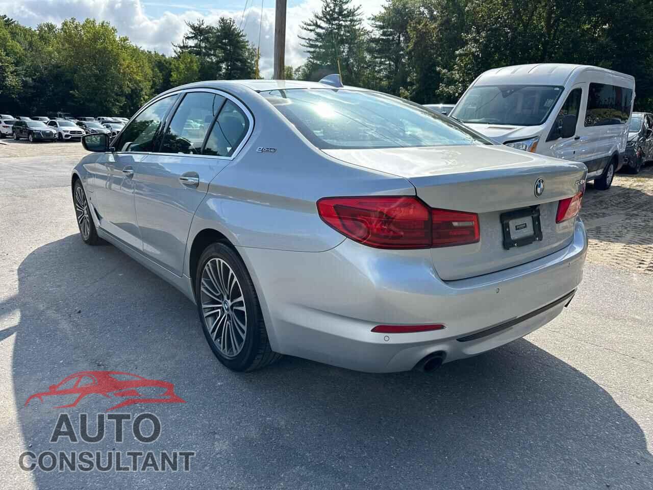 BMW 5 SERIES 2018 - WBAJB1C54JB084502