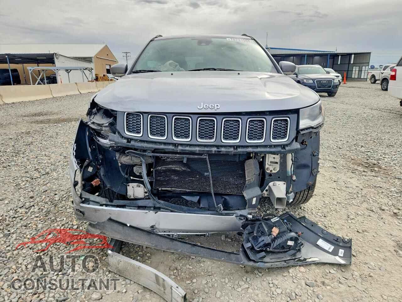 JEEP COMPASS 2018 - 3C4NJDCB4JT393111