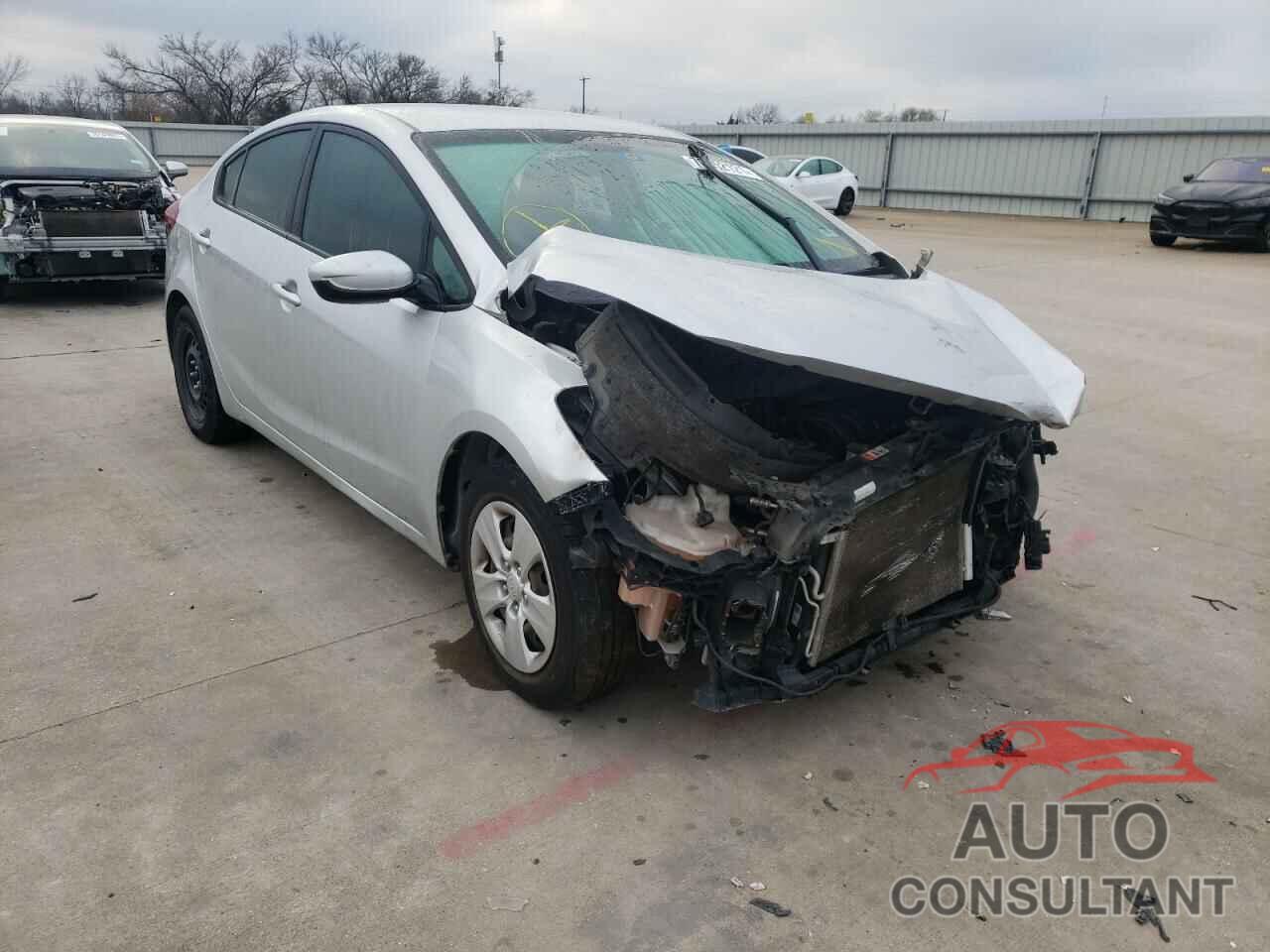 KIA FORTE 2017 - 3KPFK4A77HE090211
