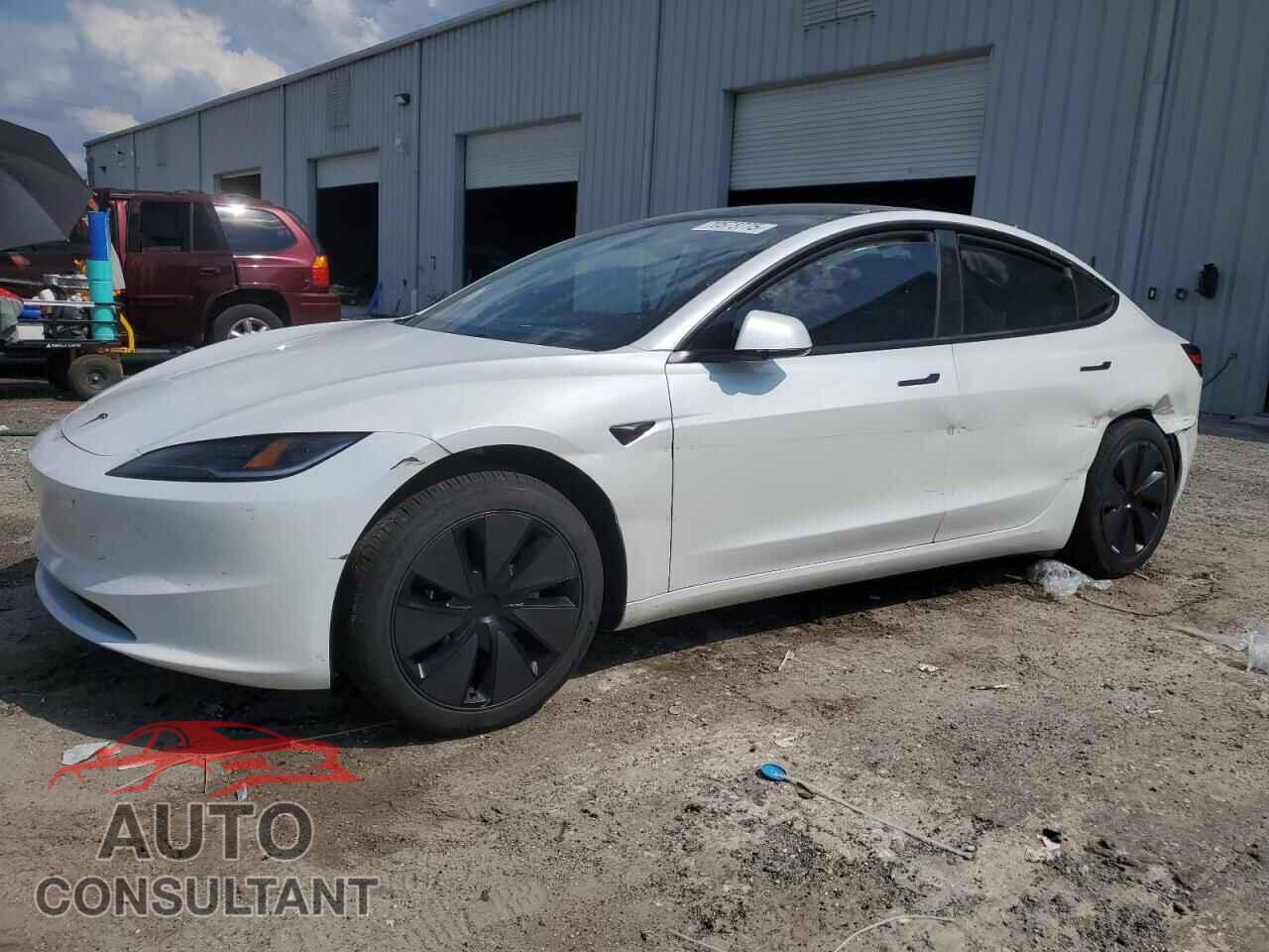 TESLA MODEL 3 2024 - 5YJ3E1EA9RF796252