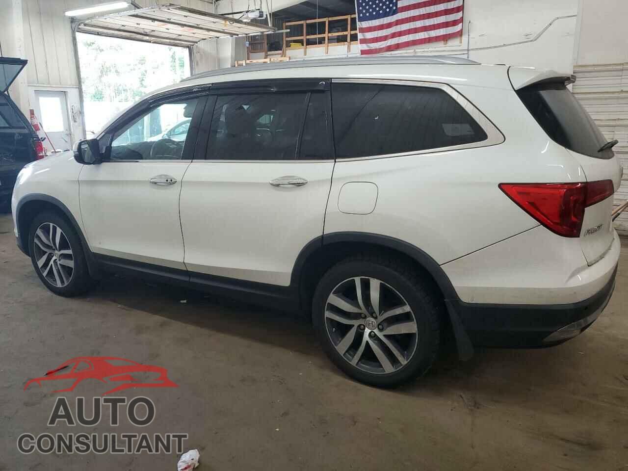 HONDA PILOT 2017 - 5FNYF6H96HB089397