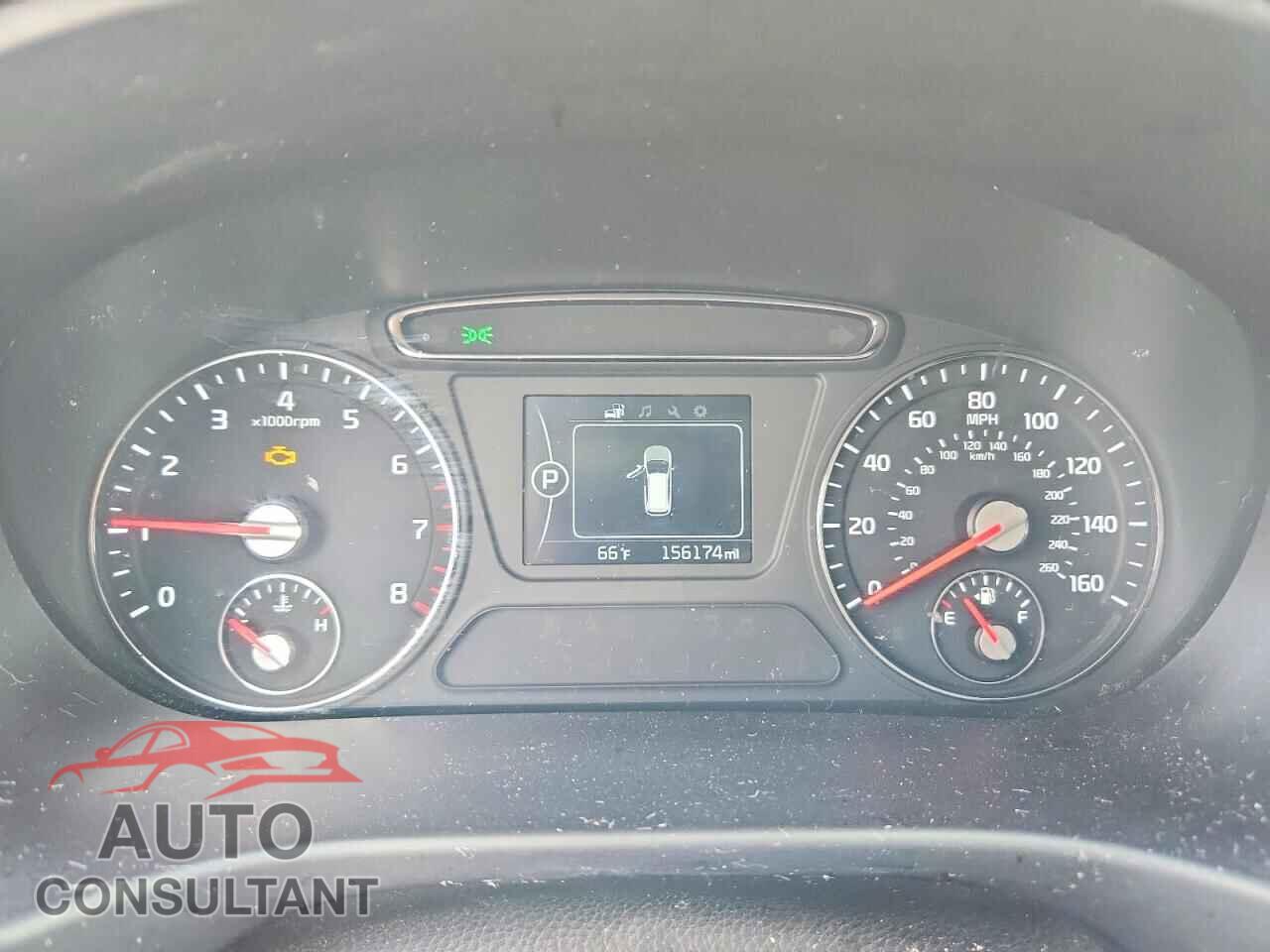KIA SORENTO 2018 - 5XYPGDA52JG426084