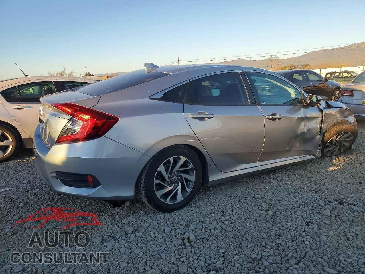 HONDA CIVIC 2017 - 19XFC2F75HE214499