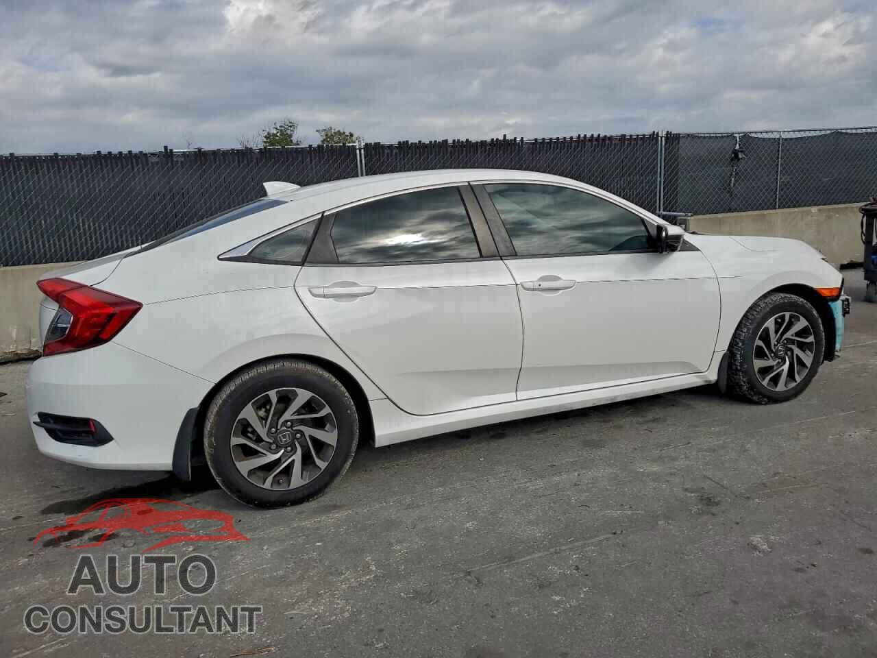 HONDA CIVIC 2017 - 19XFC2F78HE068518