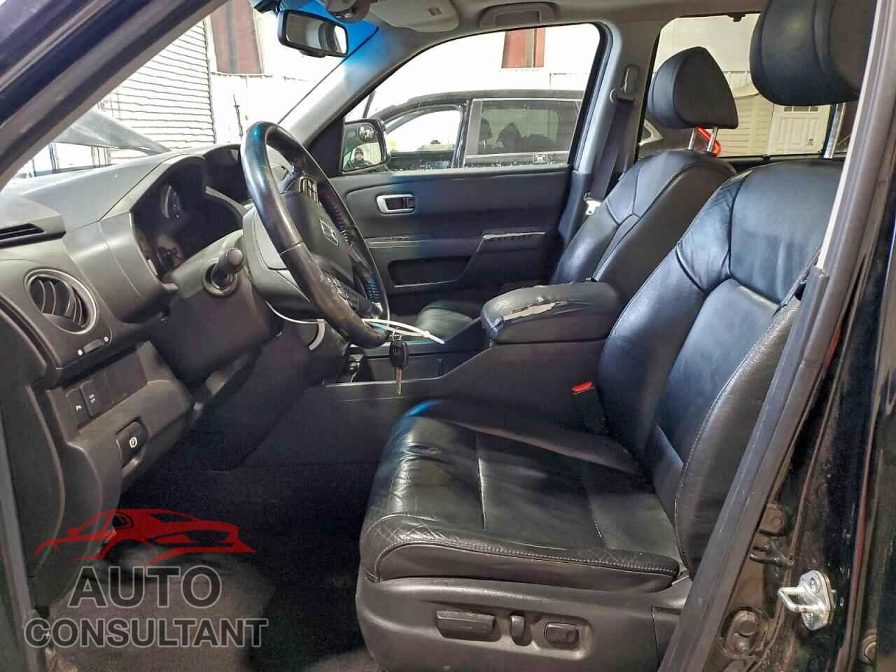 HONDA PILOT 2011 - 5FNYF4H99BB003236
