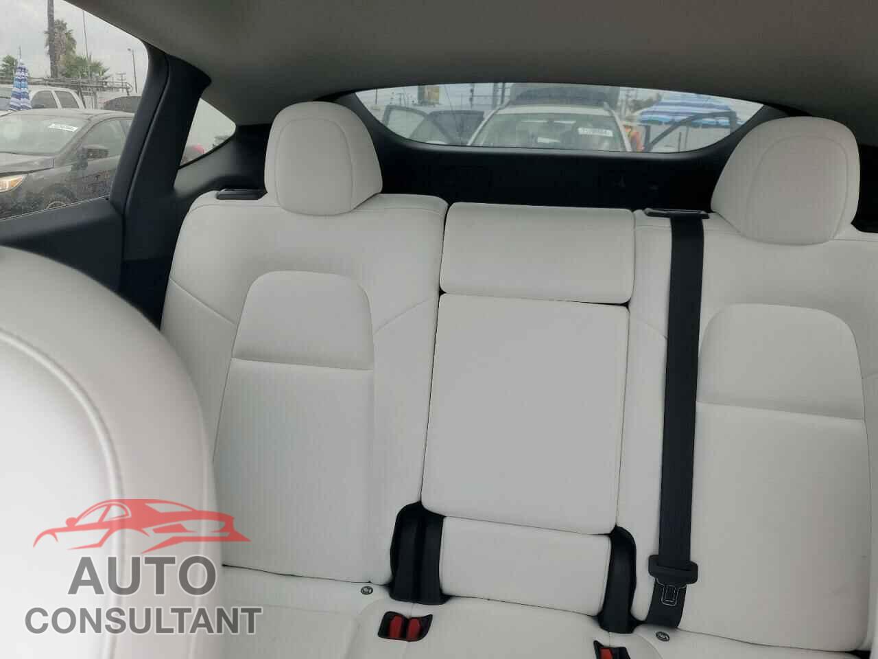 TESLA MODEL Y 2023 - 7SAYGDEE1PF899301
