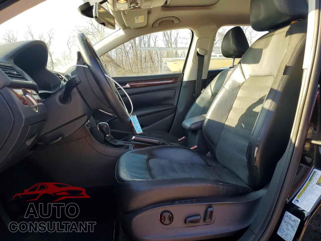 VOLKSWAGEN PASSAT 2012 - 1VWCM7A33CC079960