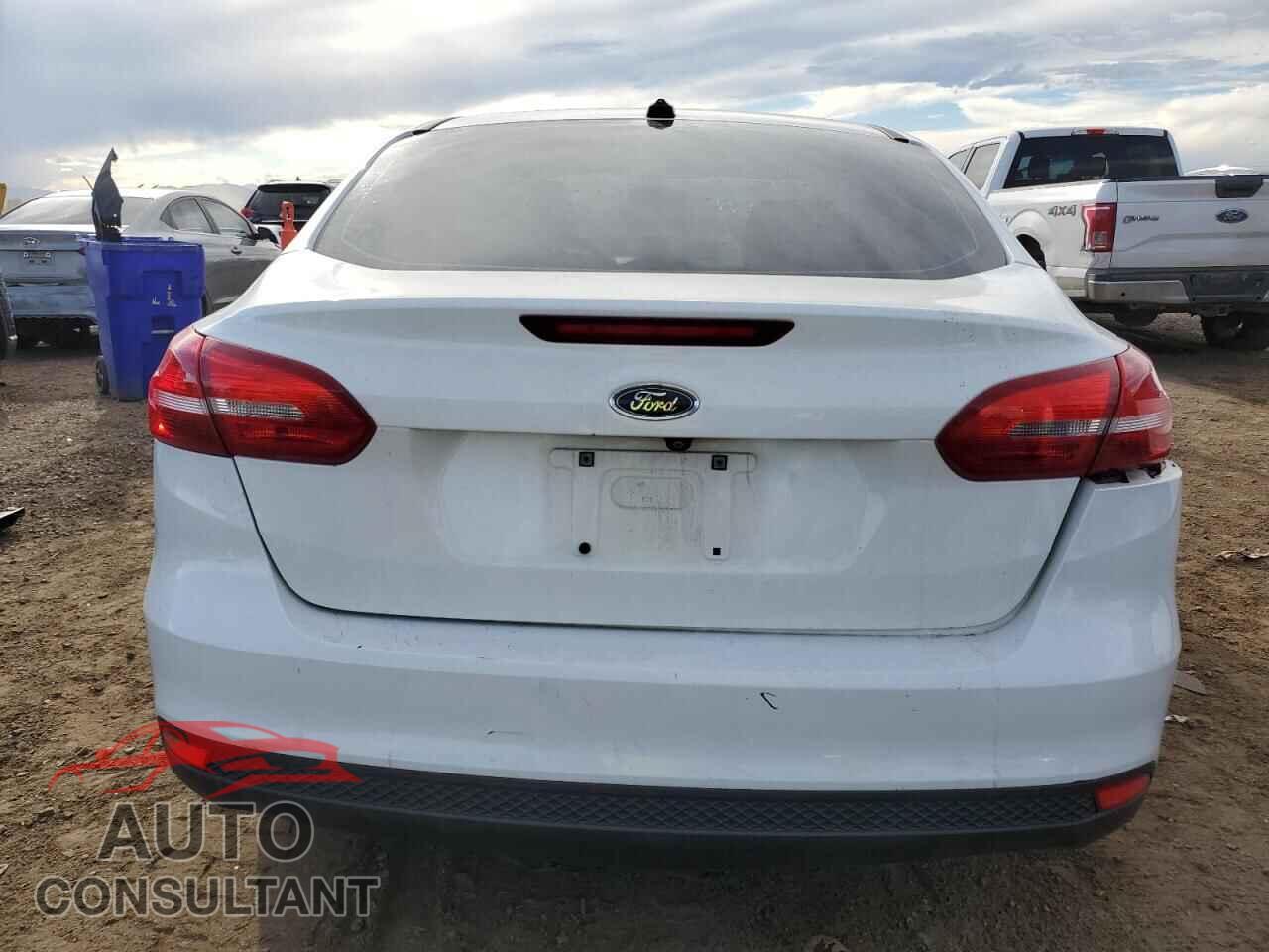 FORD FOCUS 2016 - 1FADP3E27GL325641
