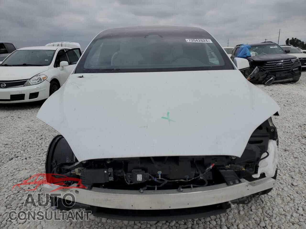 TESLA MODEL X 2023 - 7SAXCBE62PF397448