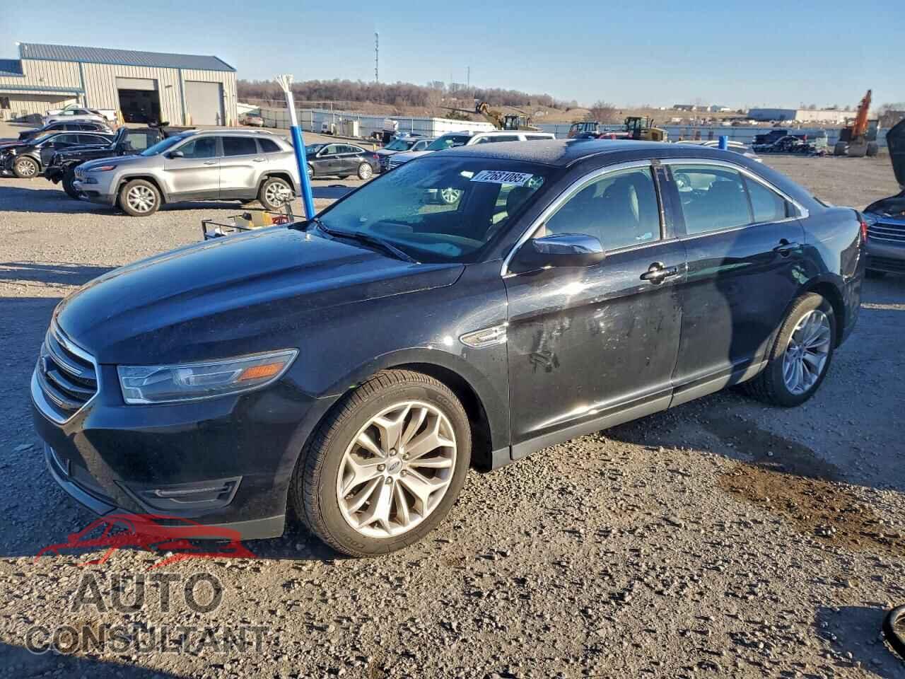 FORD TAURUS 2017 - 1FAHP2F83HG128149