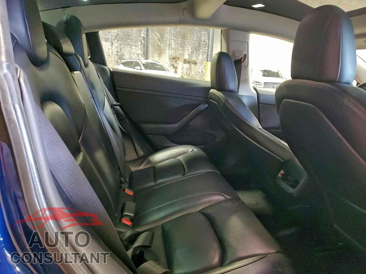 TESLA MODEL 3 2022 - 5YJ3E1EA4NF286921