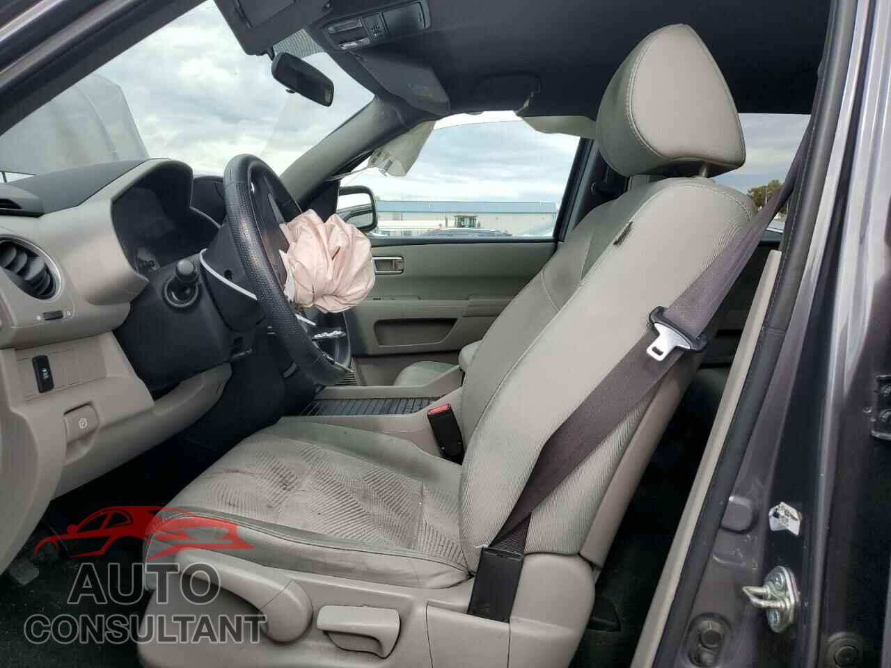 HONDA PILOT 2015 - 5FNYF4H26FB045288