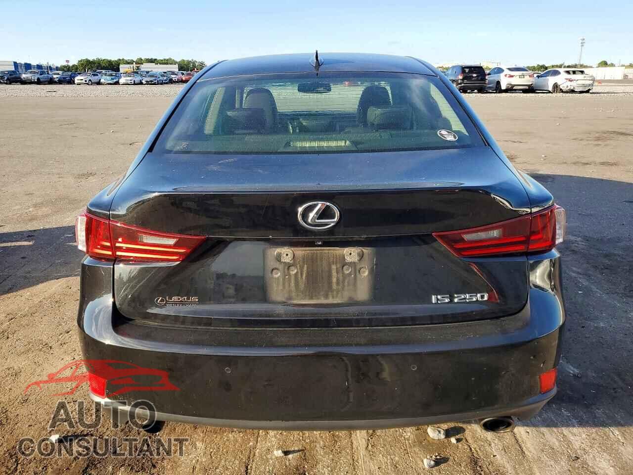 LEXUS IS 2014 - JTHBF1D2XE5039745