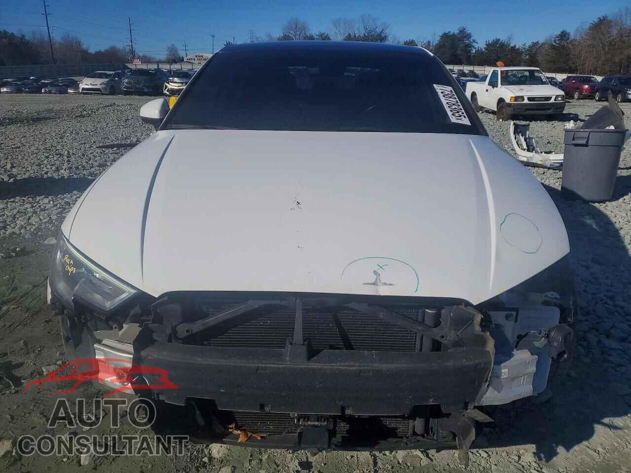 AUDI A3 2019 - WAUAUGFF5KA089359