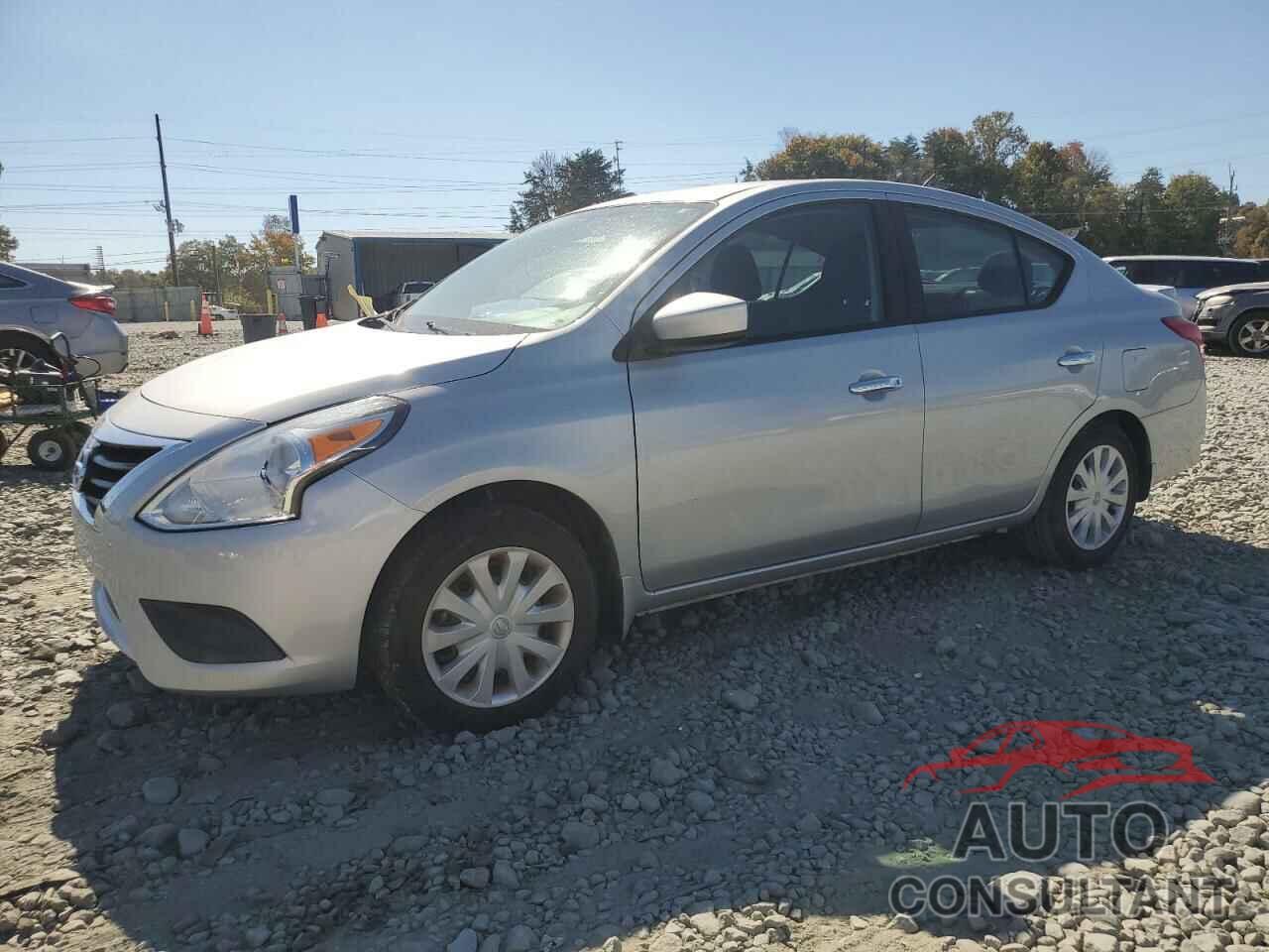 NISSAN VERSA 2019 - 3N1CN7AP1KL829770