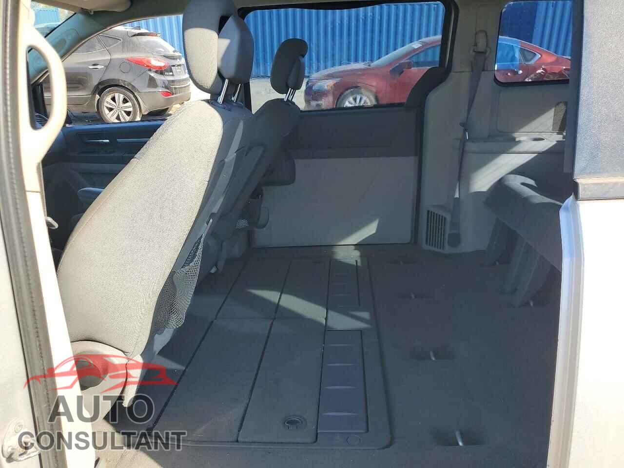 DODGE CARAVAN 2010 - 2D4RN4DE2AR297448