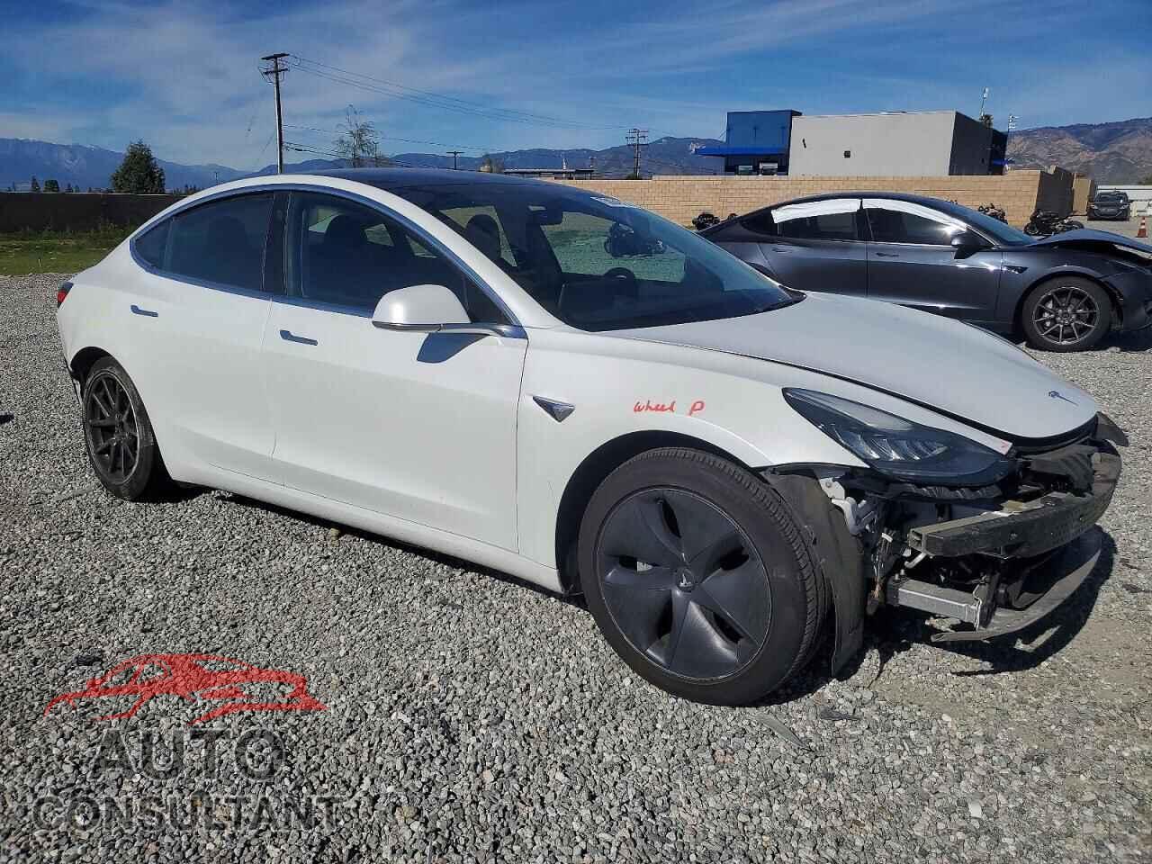 TESLA MODEL 3 2019 - 5YJ3E1EA3KF466659