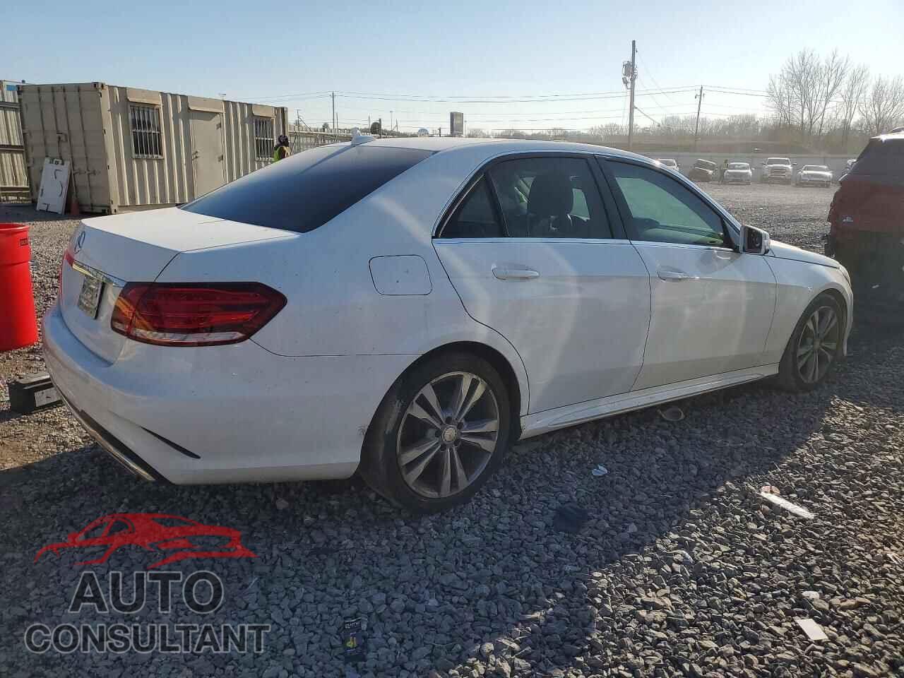 MERCEDES-BENZ E-CLASS 2014 - WDDHF5KB7EB002276