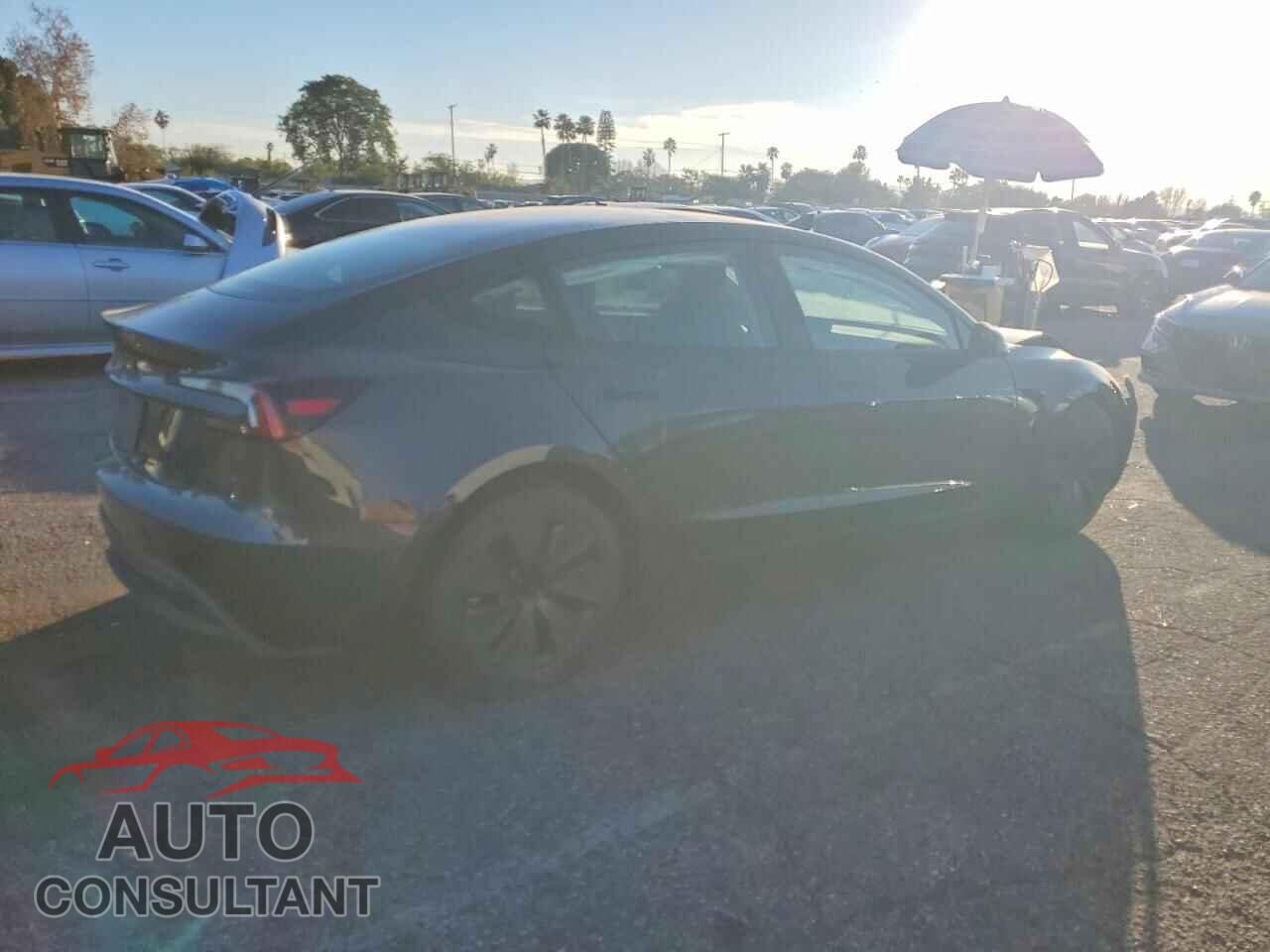 TESLA MODEL 3 2024 - 5YJ3E1EA9RF726783