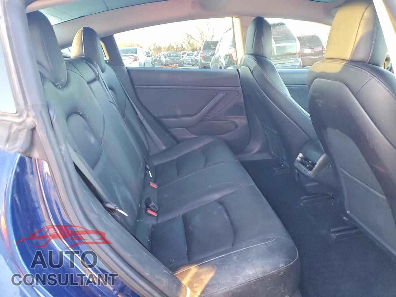 TESLA MODEL 3 2019 - 5YJ3E1EB0KF364910