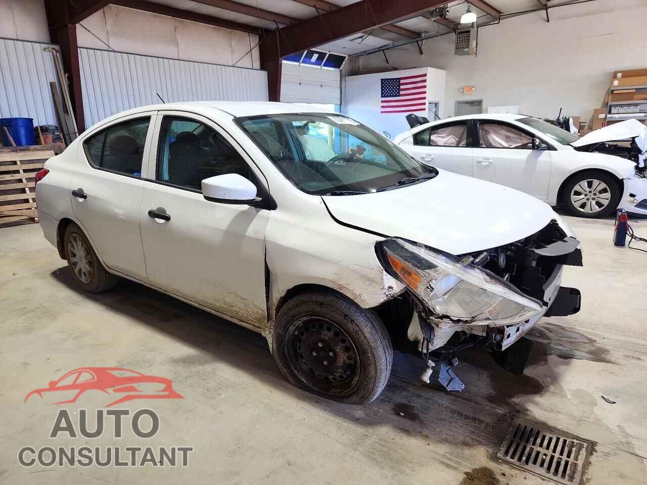 NISSAN VERSA 2017 - 3N1CN7AP1HL805915