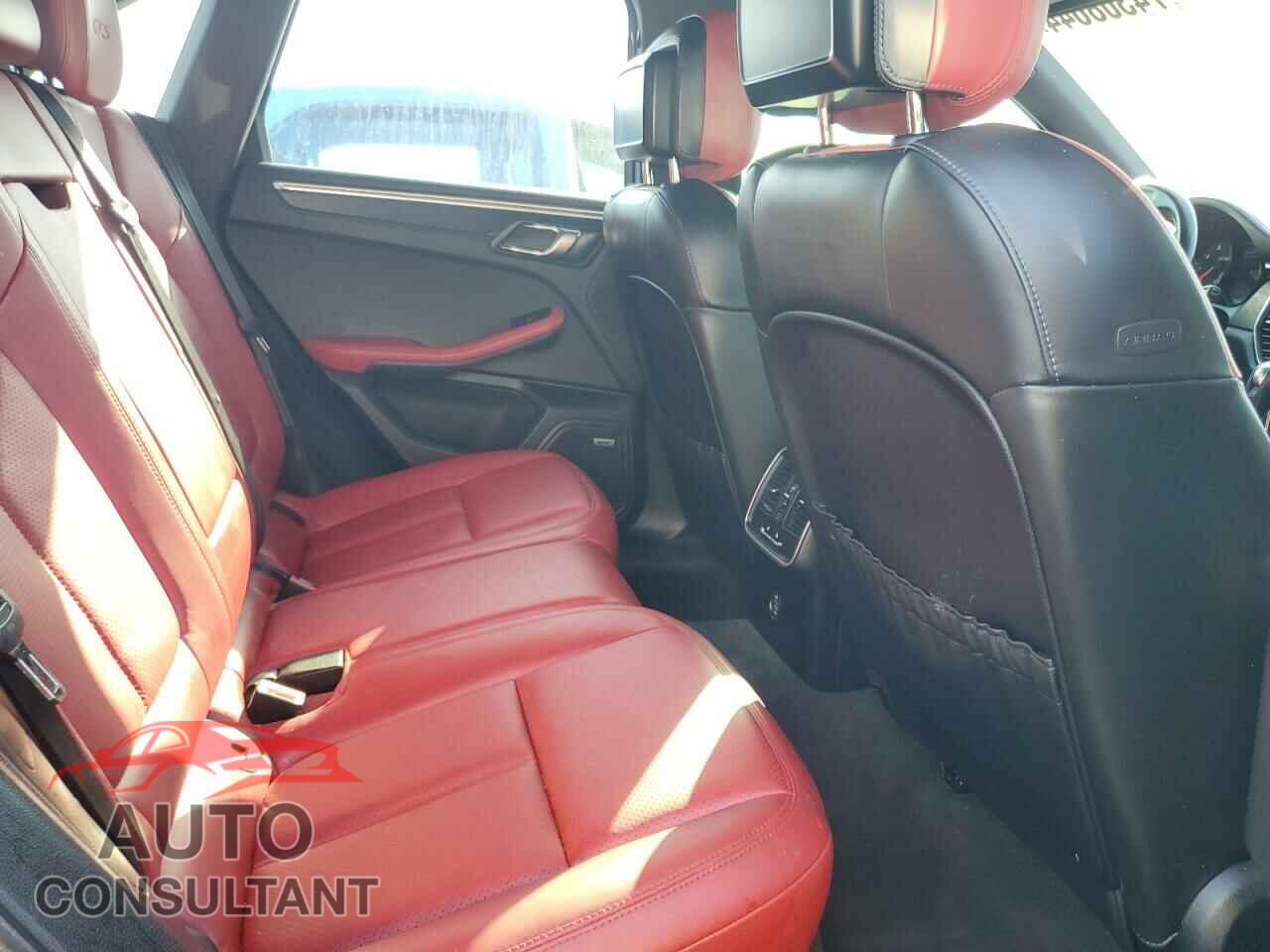 PORSCHE MACAN 2018 - WP1AG2A51JLB65138
