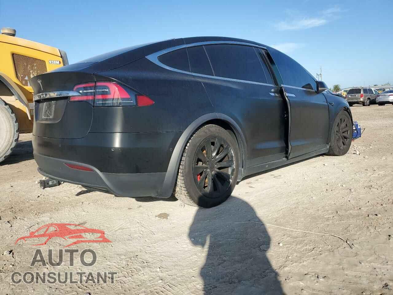 TESLA MODEL X 2017 - 5YJXCBE4XHF040743