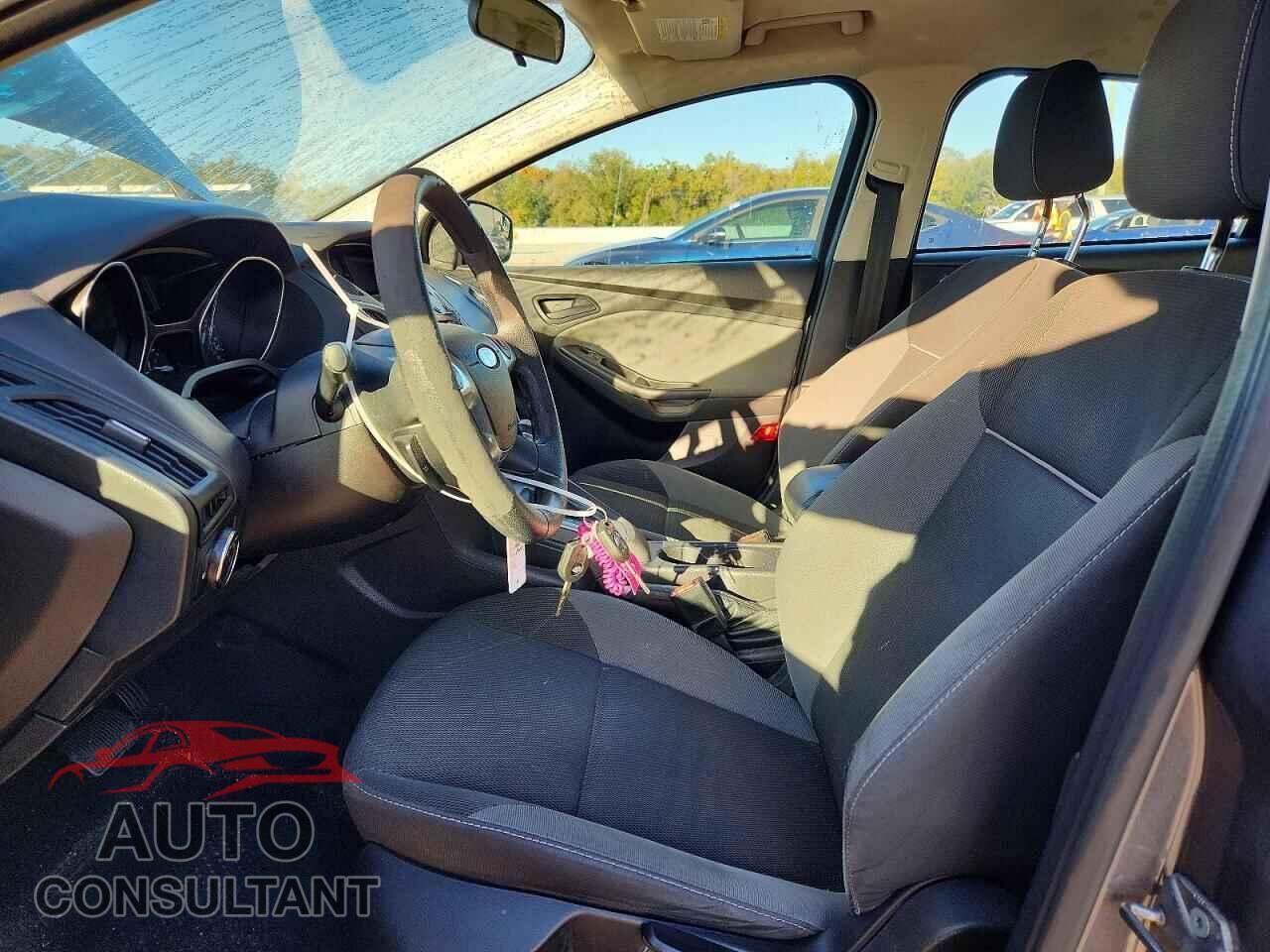 FORD FOCUS 2012 - 1FAHP3K2XCL365793