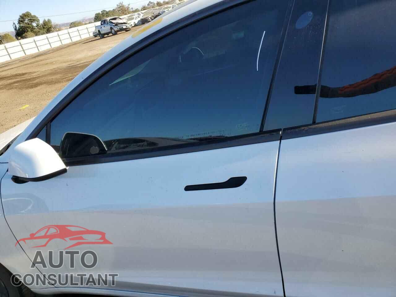 TESLA MODEL 3 2022 - 5YJ3E1EA6NF331096