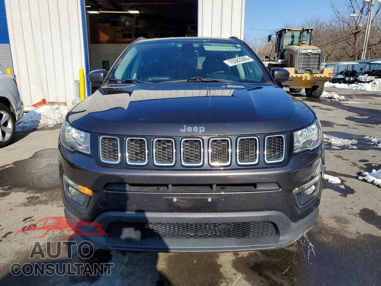 JEEP COMPASS 2017 - 3C4NJDBB3HT628397