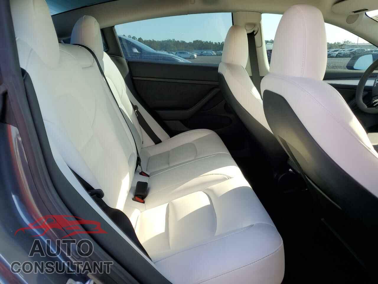 TESLA MODEL 3 2023 - 5YJ3E1EA6PF571431