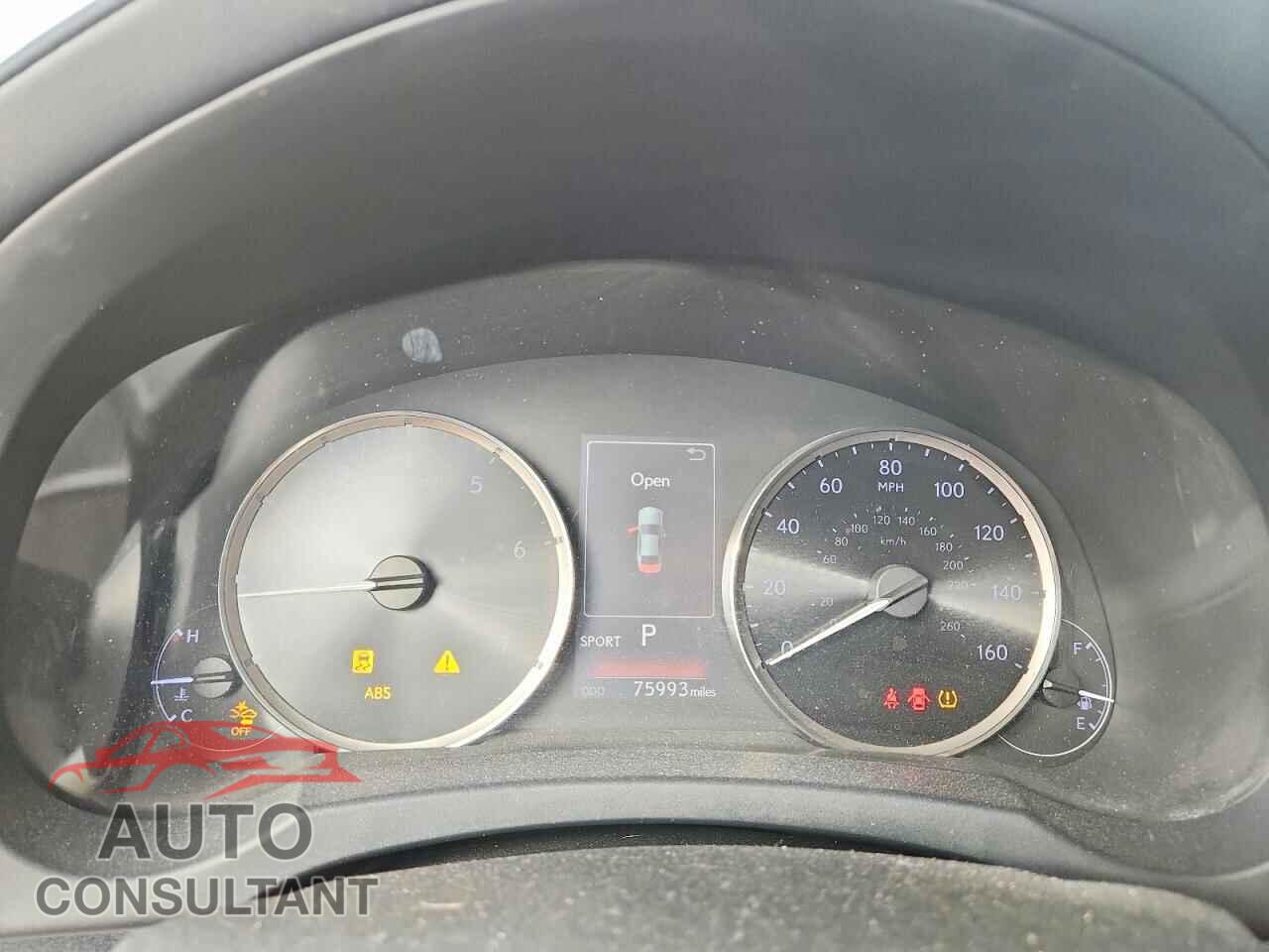 LEXUS IS 2017 - JTHBA1D20H5044004