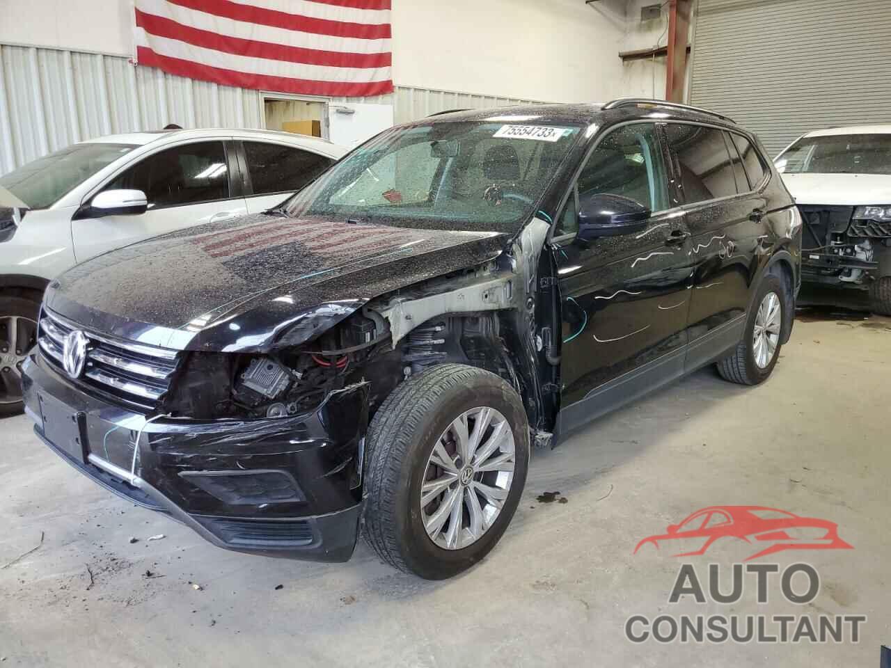 VOLKSWAGEN TIGUAN 2018 - 3VV1B7AX2JM085863