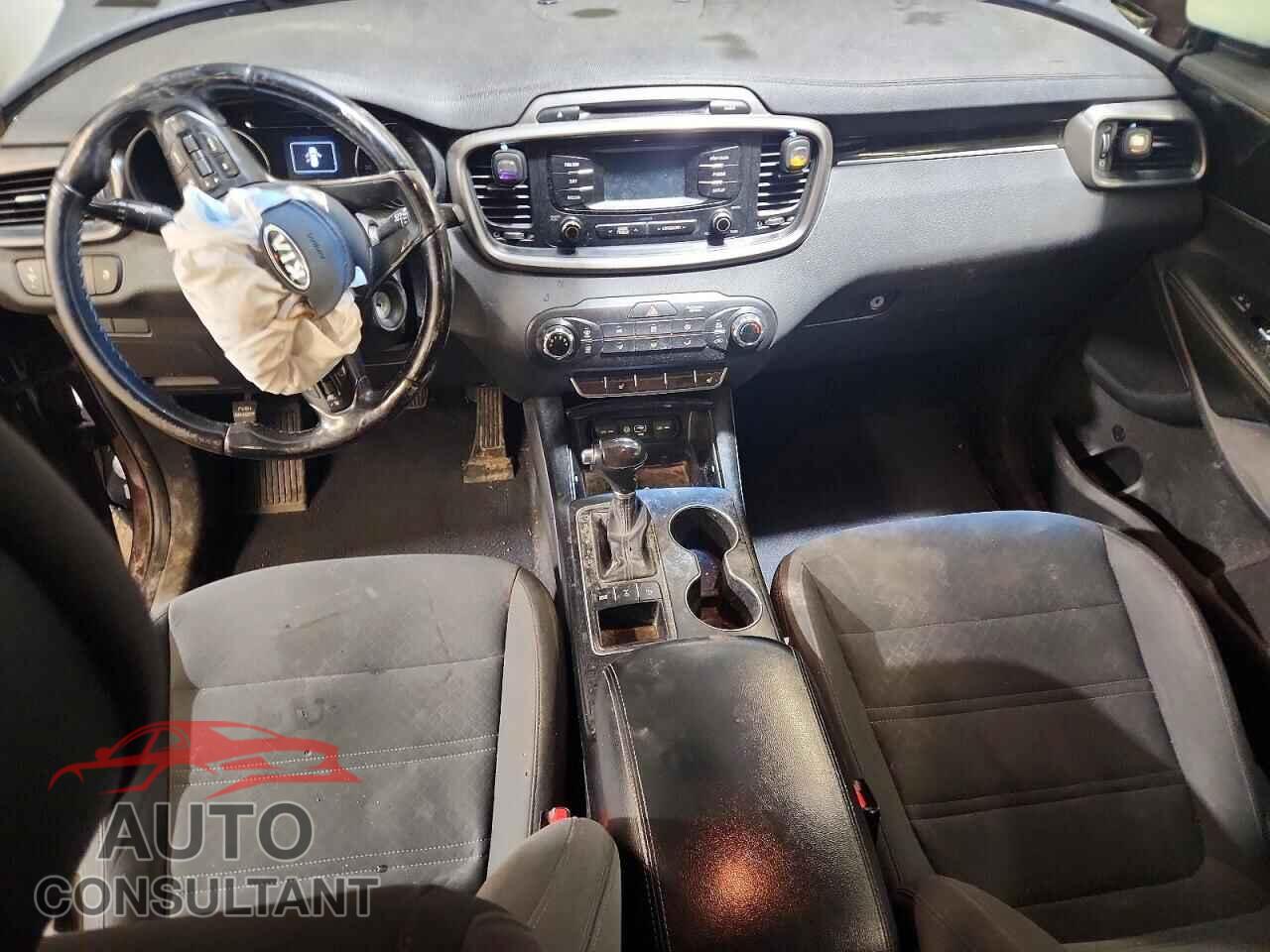 KIA SORENTO 2016 - 5XYPGDA59GG007724