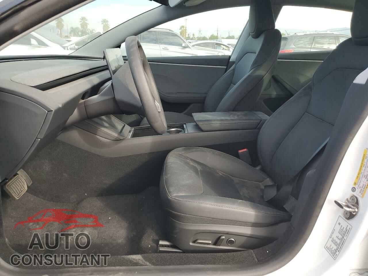 TESLA MODEL 3 2024 - 5YJ3E1EA8RF853170